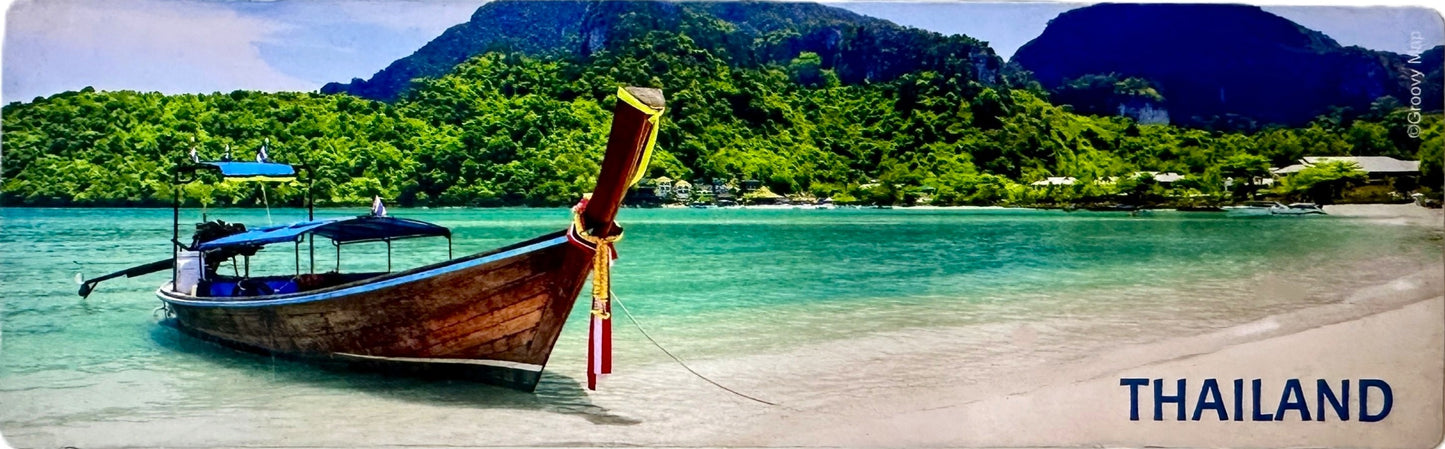 LOngtail Boat in Bay (20pcs/pack)