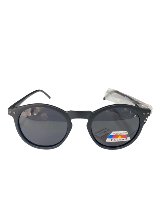 Polarized sunglasses and featuring a black frame (1pcs) 