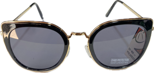 Black and gold cat-eye sunglasses feature polarized lenses with UV400 protection (1pcs)